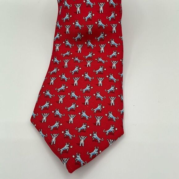 Vineyard Vines Other - VINEYARD VINES Red With LIGHT BLUE BULLS and BEARS HAND MADE SILK TIE